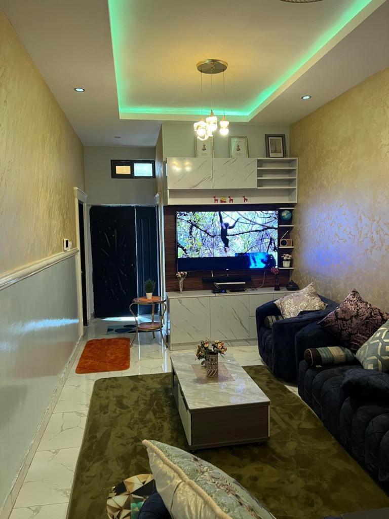 Bed and Breakfast Fowaa Lux Тема Екстер'єр фото